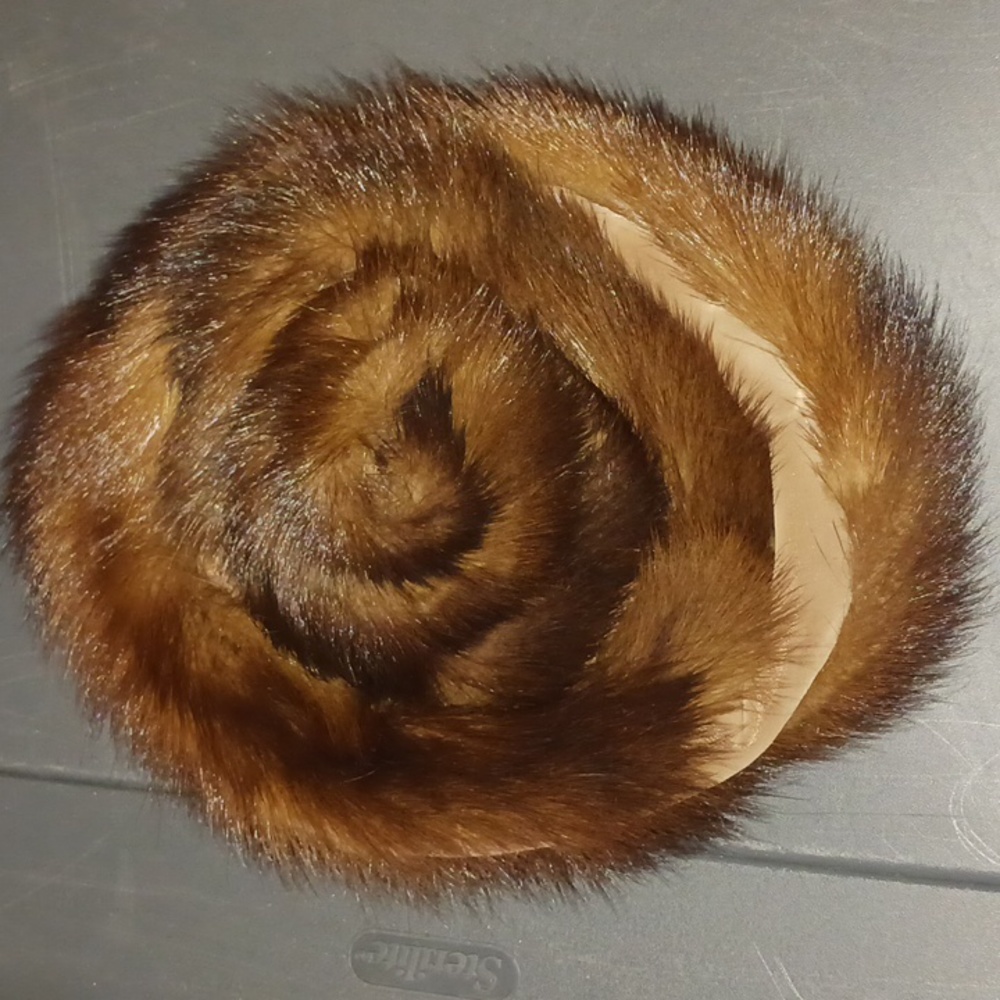 Fur & velvet hat